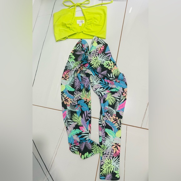 Tropical Set - Picture 1 of 4